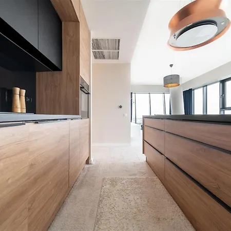 Hanza Tower 21 Pietro Apartment